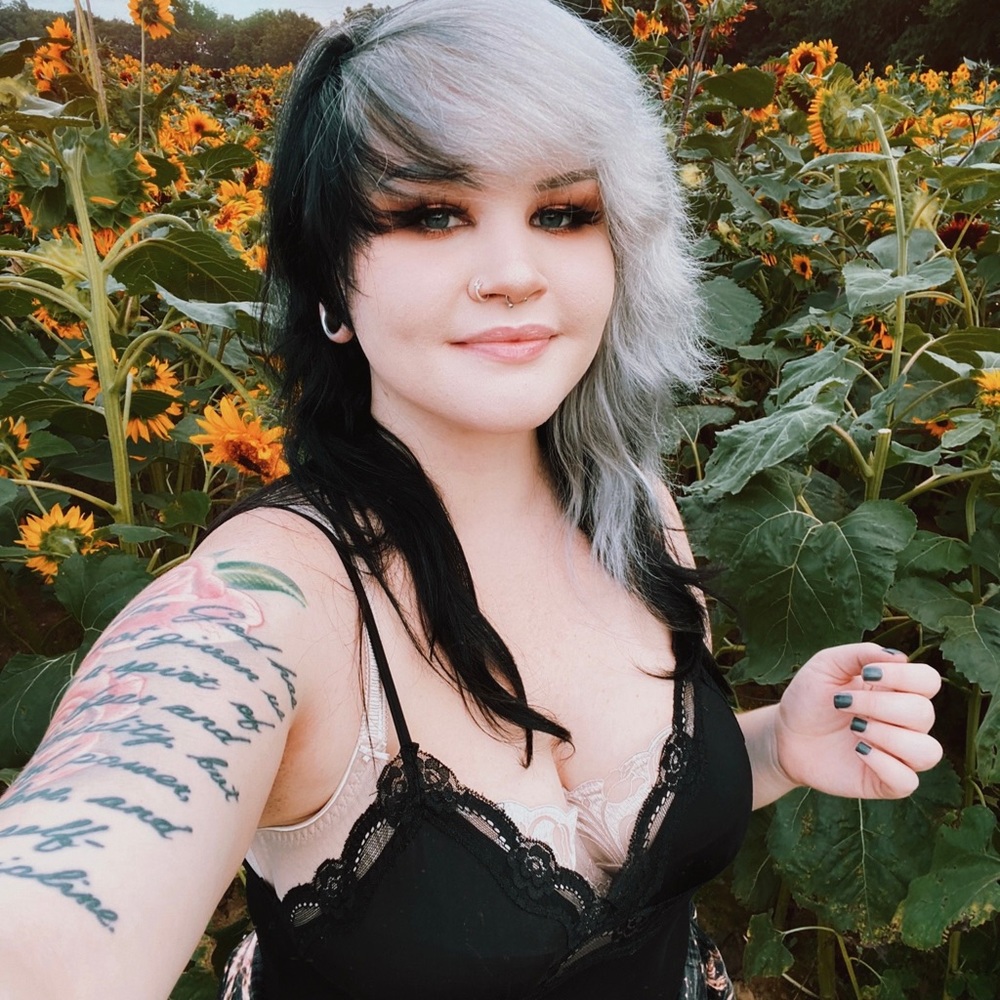 Meet Your Posh Ambassador, Shelby! - Picture 7 of 9